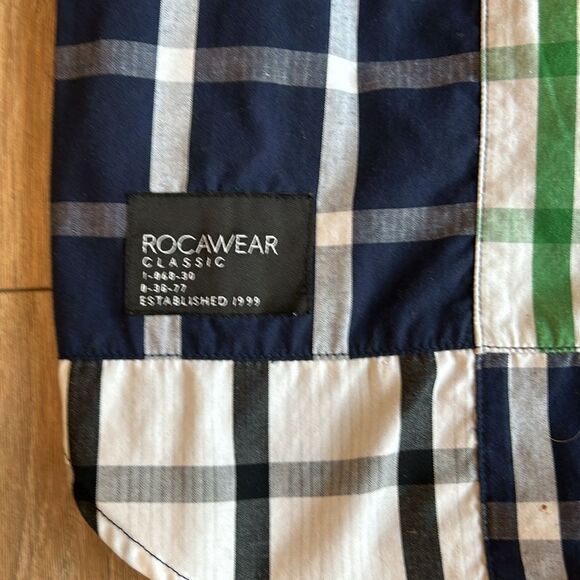 MENS ROCAWEAR CASUAL COTTON BLEND BUTTON DOWN SHIRT SIZE XL - Picture 2 of 6